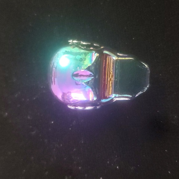 New Rainbow Titanium Hematite Skull Pendant. - Picture 4 of 8